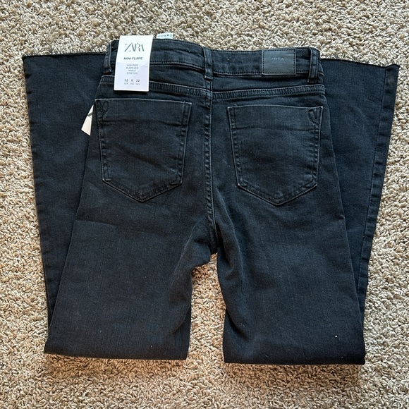 Zara black jeans , size 0 Mini Flare high rise , ankle length - Picture 3 of 5